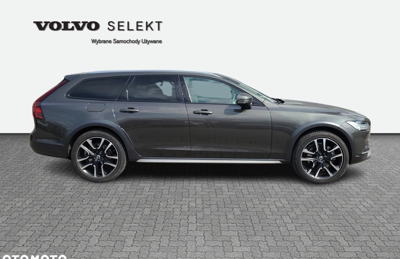 Volvo V90 Cross Country cena 232000 przebieg: 50000, rok produkcji 2020 z Sulechów małe 704